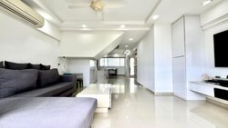 Blk 705 Hougang Avenue 2 (Hougang), HDB Executive #456709811